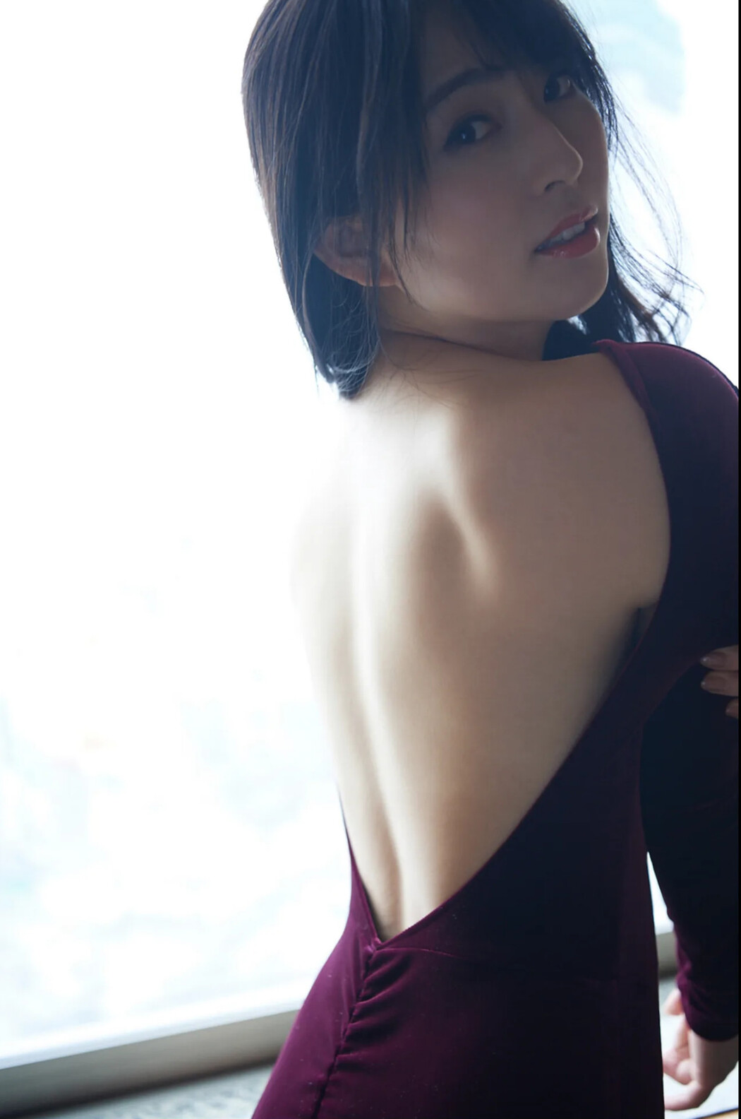 Shiori Usui 薄井しお里, FRIDAYデジタル写真集 「ノーパン女子アナウンサー Vol.01」 Set.01