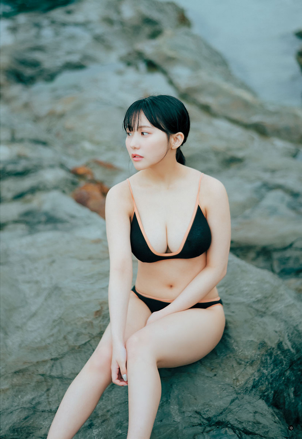 Miku Tanaka 田中美久, Young Champion 2022 No.18 (ヤングチャンピオン 2022年18号)