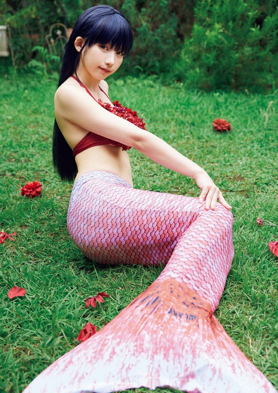 Enako えなこ, Big Comic Spirits 2022 No.40 (ビッグコミックスピリッツ 2022年40号)