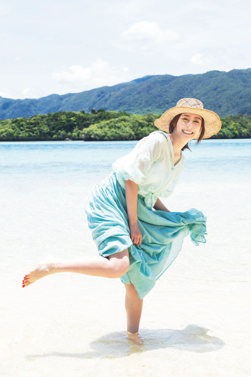 Misato Ugaki 宇垣美里, Weekly Playboy 2022 No.39 (週刊プレイボーイ 2022年39号)