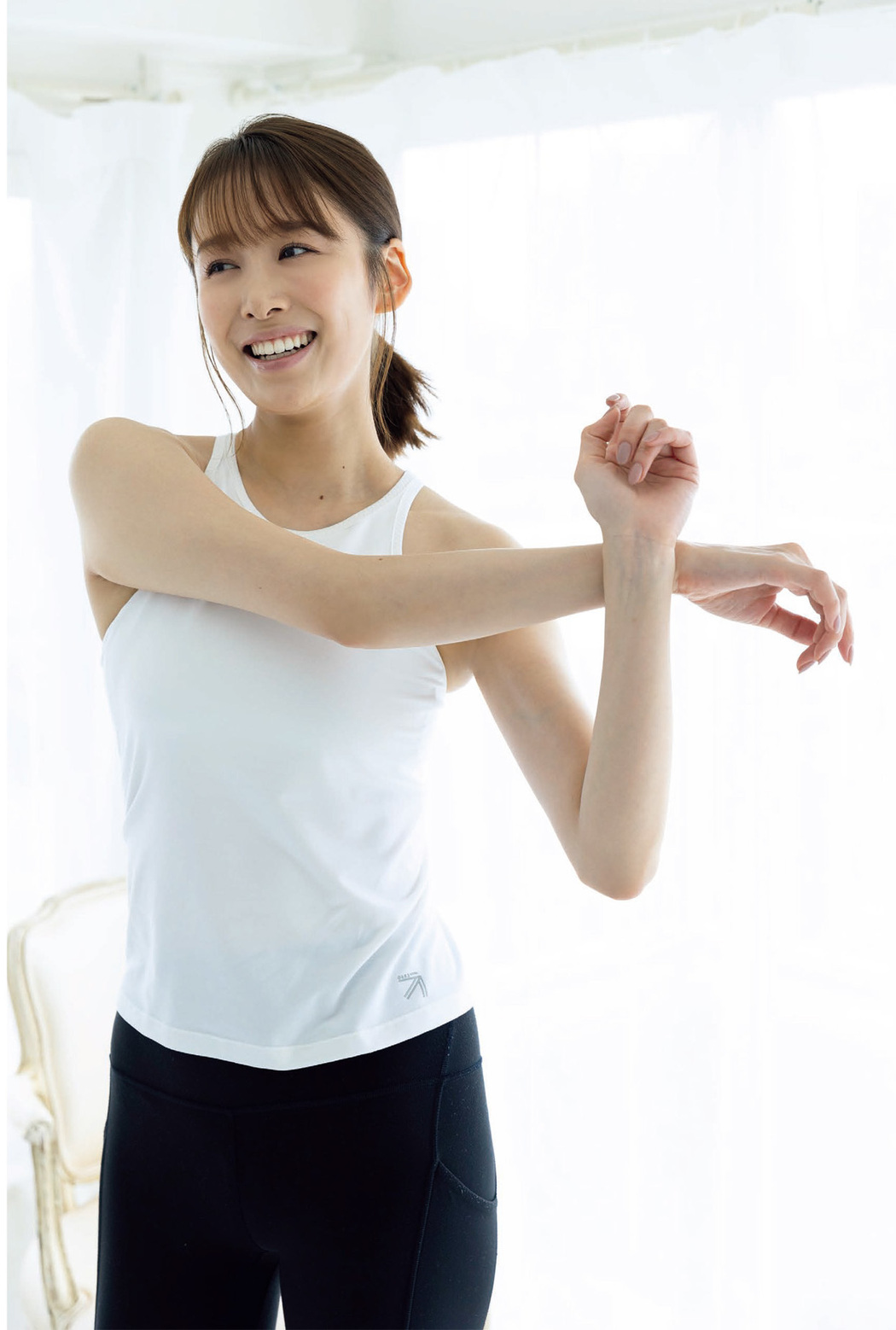 Ami Yoshihara 良原安美, FLASH 2022.09.27 (フラッシュ 2022年9月27日号)