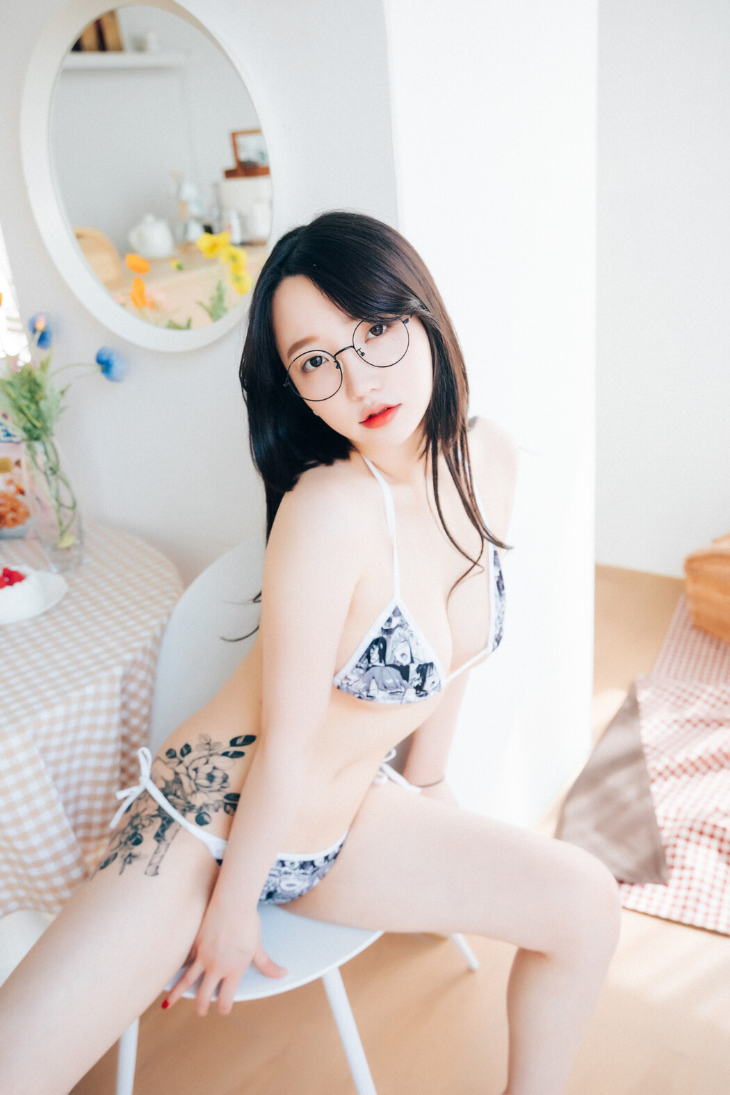 Son Yeeun 손예은, [Loozy] Nudy Painter + S.ver - Set.01