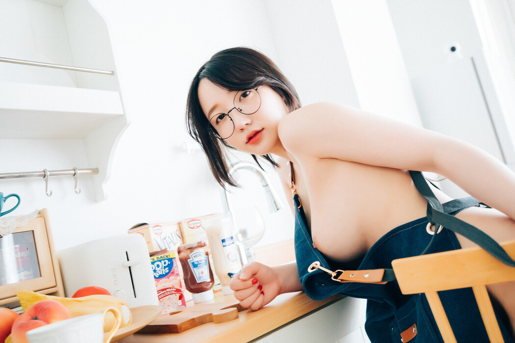Son Yeeun 손예은, [Loozy] Nudy Painter + S.ver - Set.02