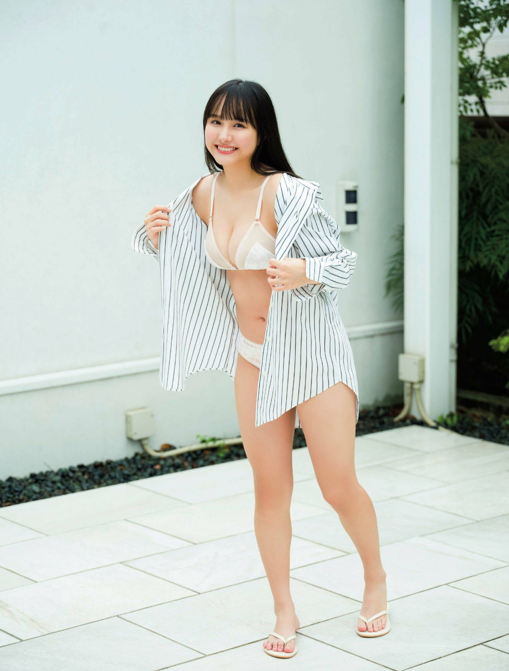 Mayu Niiya 新谷真由, FRIDAY 2022.09.23 (フライデ