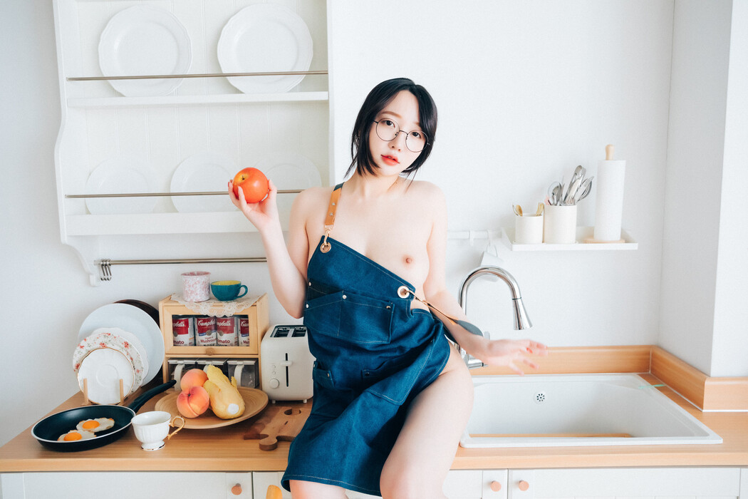 Son Yeeun 손예은, [Loozy] Nudy Painter + S.ver - Set.02