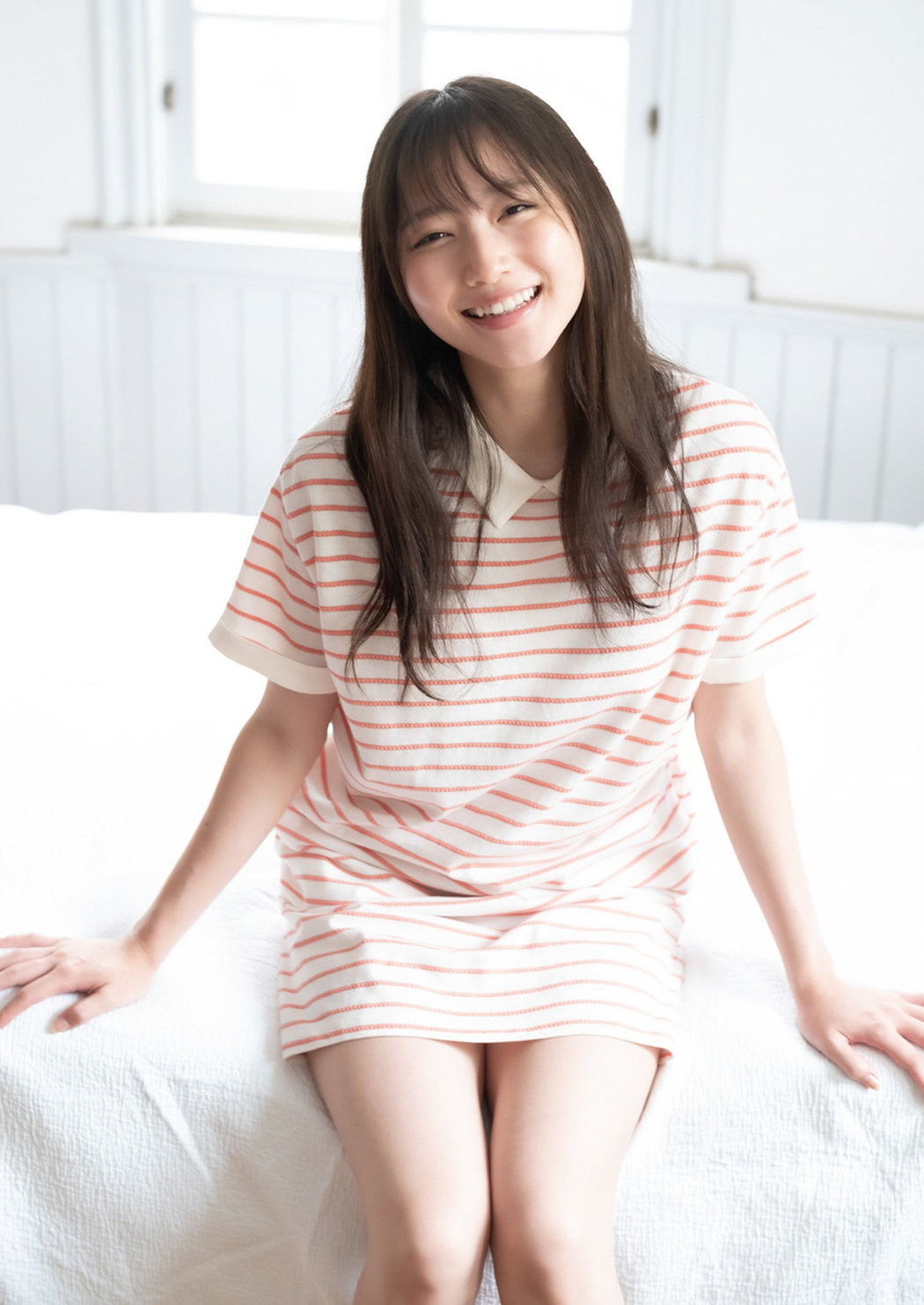 Nagisa Aoyama 青山なぎさ, Young Jump 2022 No.42 (ヤングジャンプ 2022年42号)