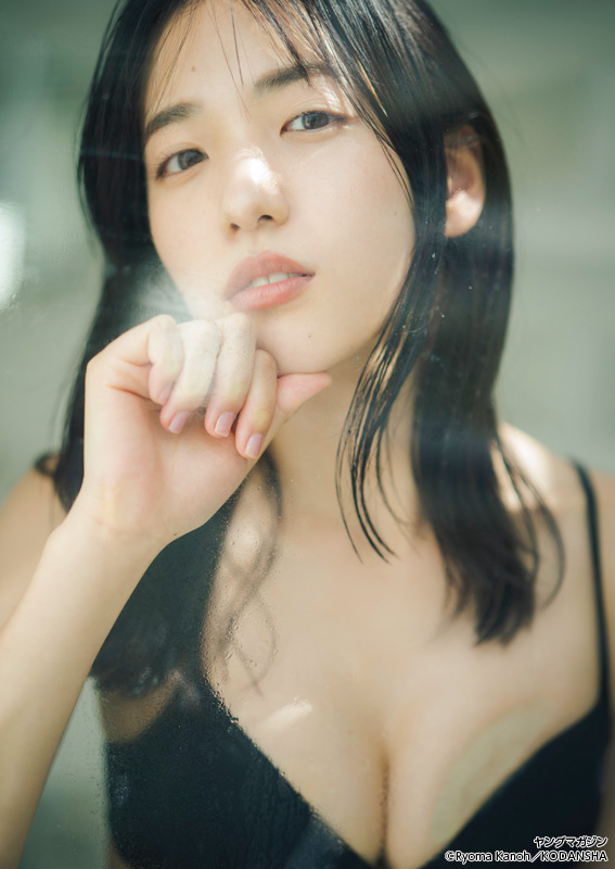 Miu Shitao 下尾みう, Young Magazine 2022 No.42 (ヤングマガジン 2022年42号)