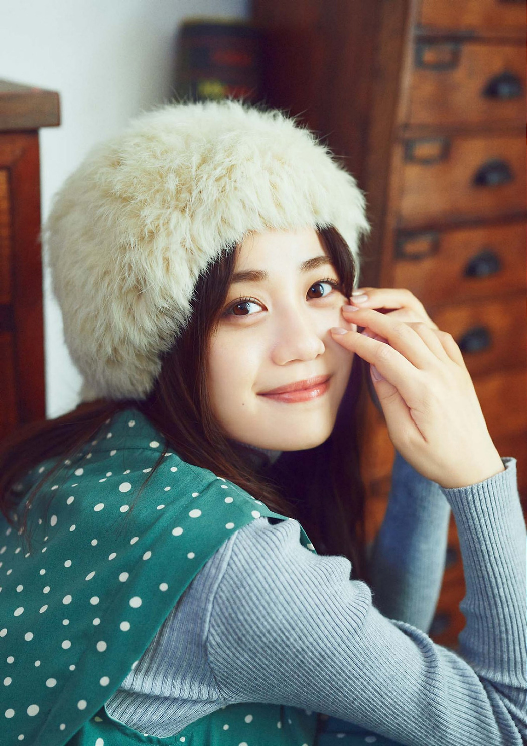 Miku Itou 伊藤美来, Big Comic Spirits 2022 No.43 (ビッグコミックスピリッツ 2022年43号)