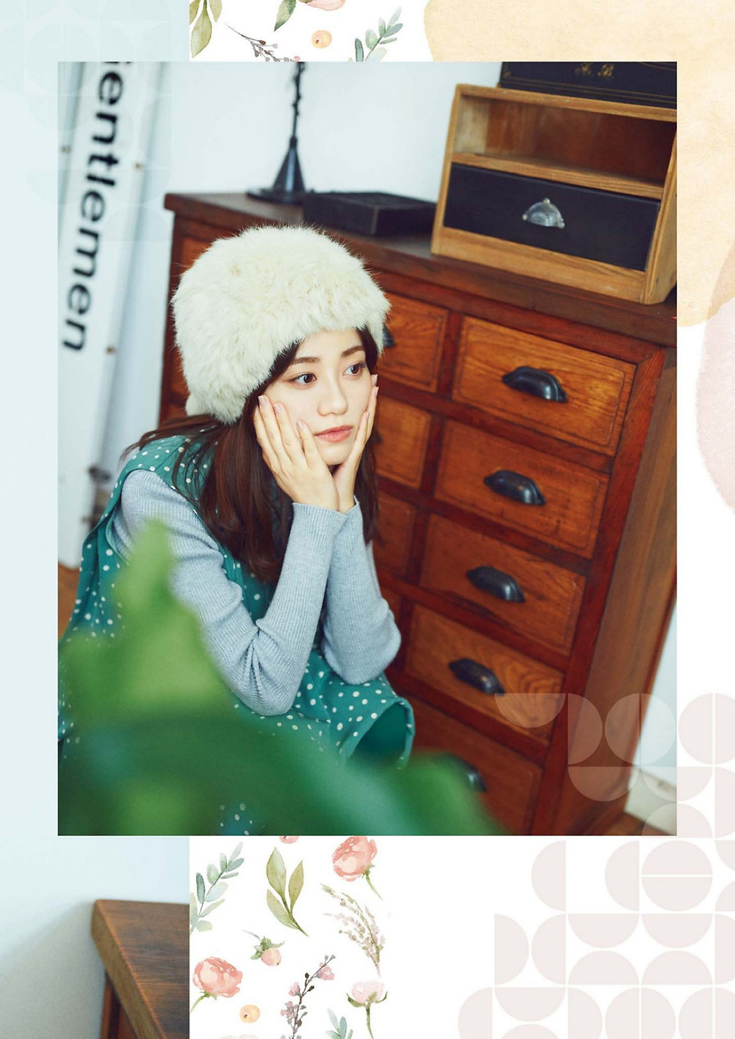 Miku Itou 伊藤美来, Big Comic Spirits 2022 No.43 (ビッグコミックスピリッツ 2022年43号)