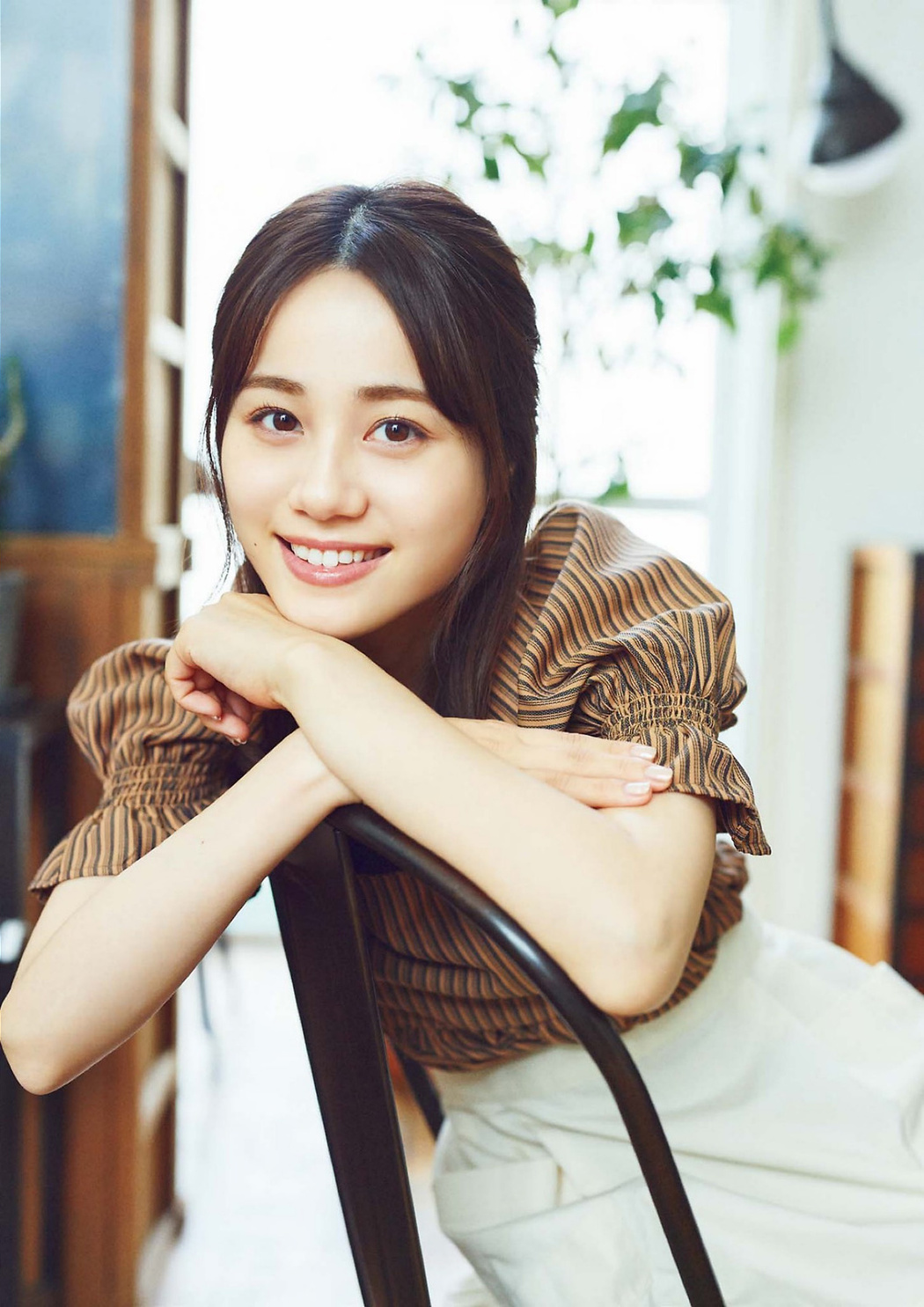 Miku Itou 伊藤美来, Big Comic Spirits 2022 No.43 (ビッグコミックスピリッツ 2022年43号)