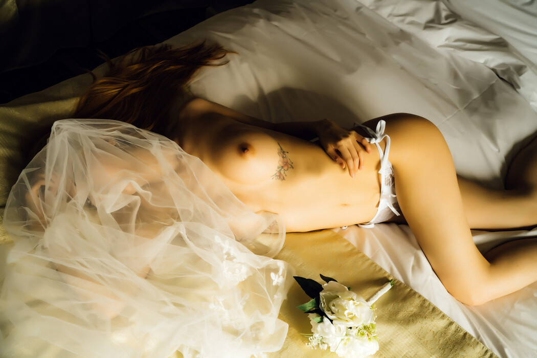 Mona 모나, [Moon Night Snap] Marry Me Vol.1