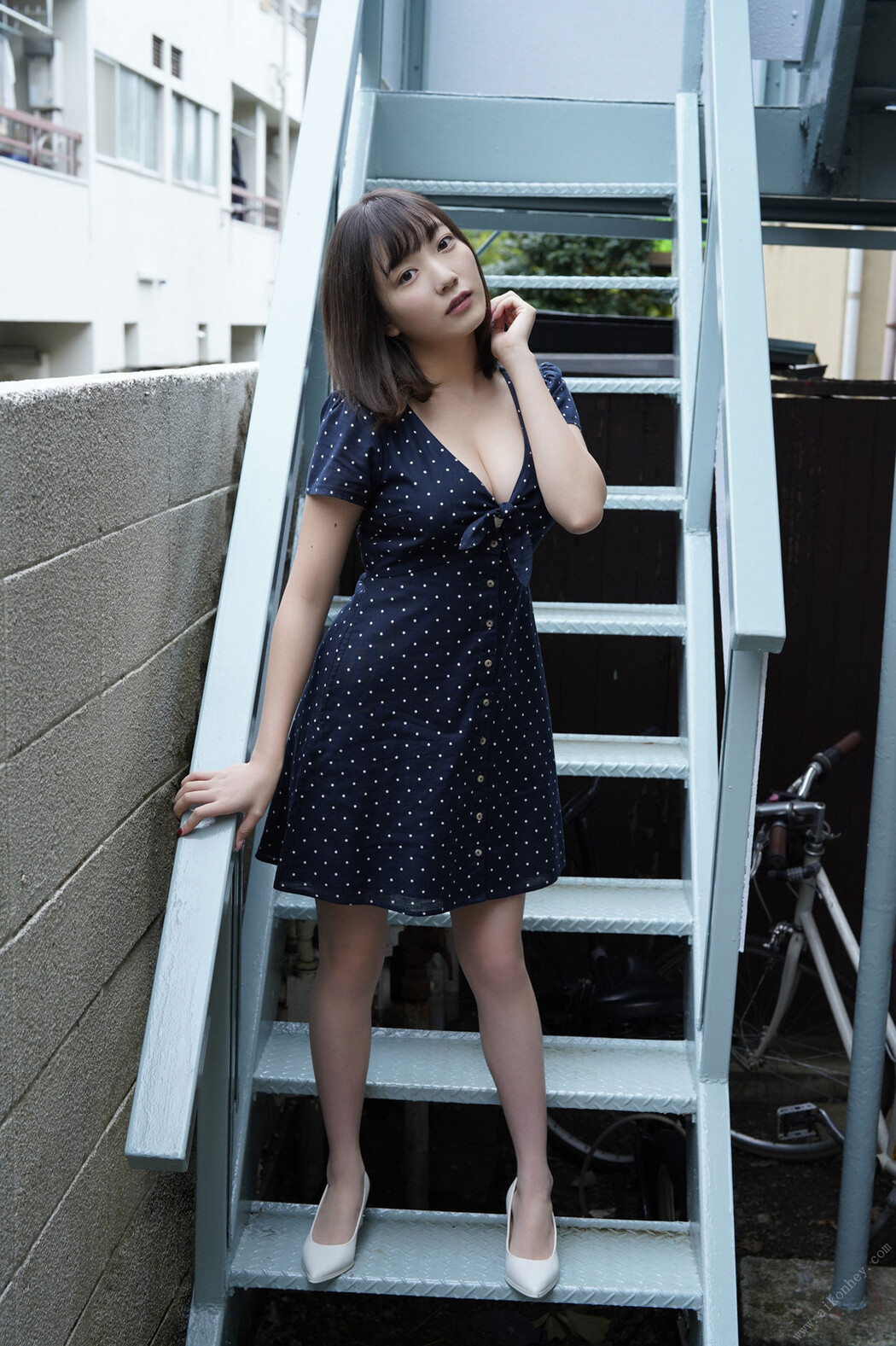 Kyouka 京佳, ＦＲＩＤＡＹデジタル写真集 「京佳はぜんぜん悪くない 誘惑編」 Set.01