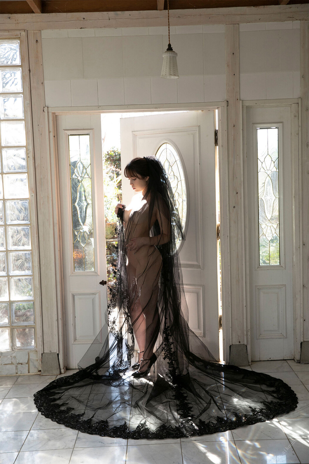 Michelle Megumi ミッシェル愛美, FRIDAYデジタル写真集 プレミアムヌード Vol.3 妖精の裸身＆黒の花嫁 Set.03