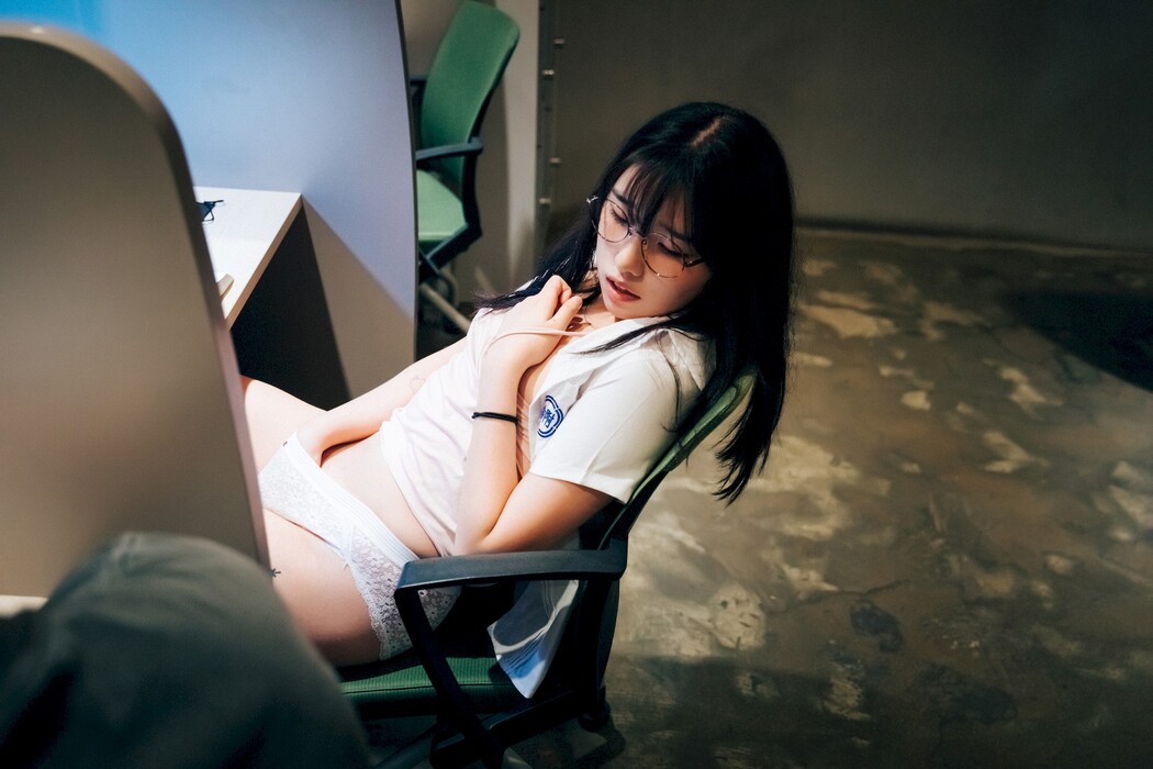 Sonson 손손, [Loozy] Reading Room Set.01