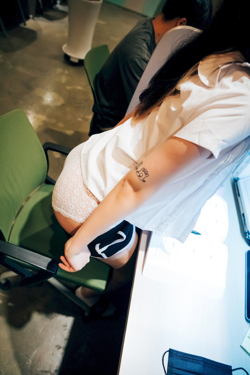 Sonson 손손, [Loozy] Reading Room Set.01