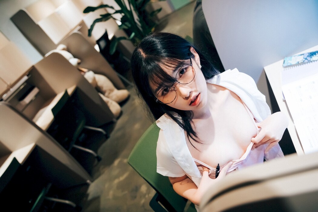 Sonson 손손, [Loozy] Reading Room Set.01