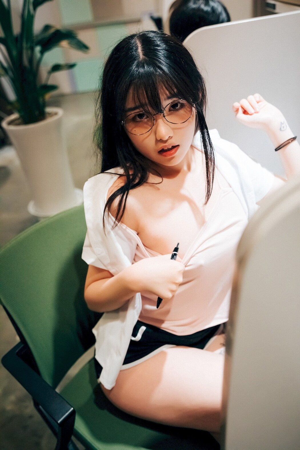 Sonson 손손, [Loozy] Reading Room Set.01