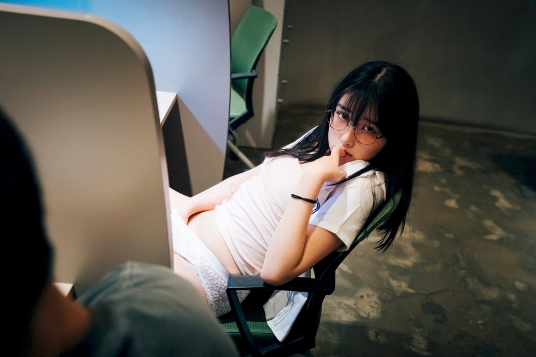 Sonson 손손, [Loozy] Reading Room Set.01