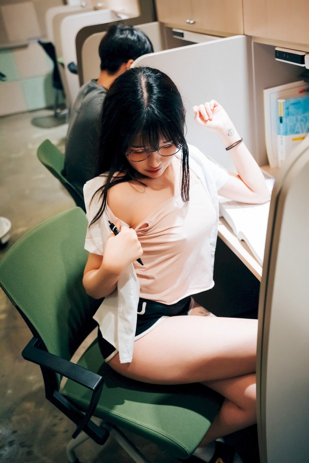 Sonson 손손, [Loozy] Reading Room Set.01
