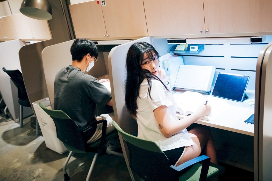 Sonson 손손, [Loozy] Reading Room Set.01