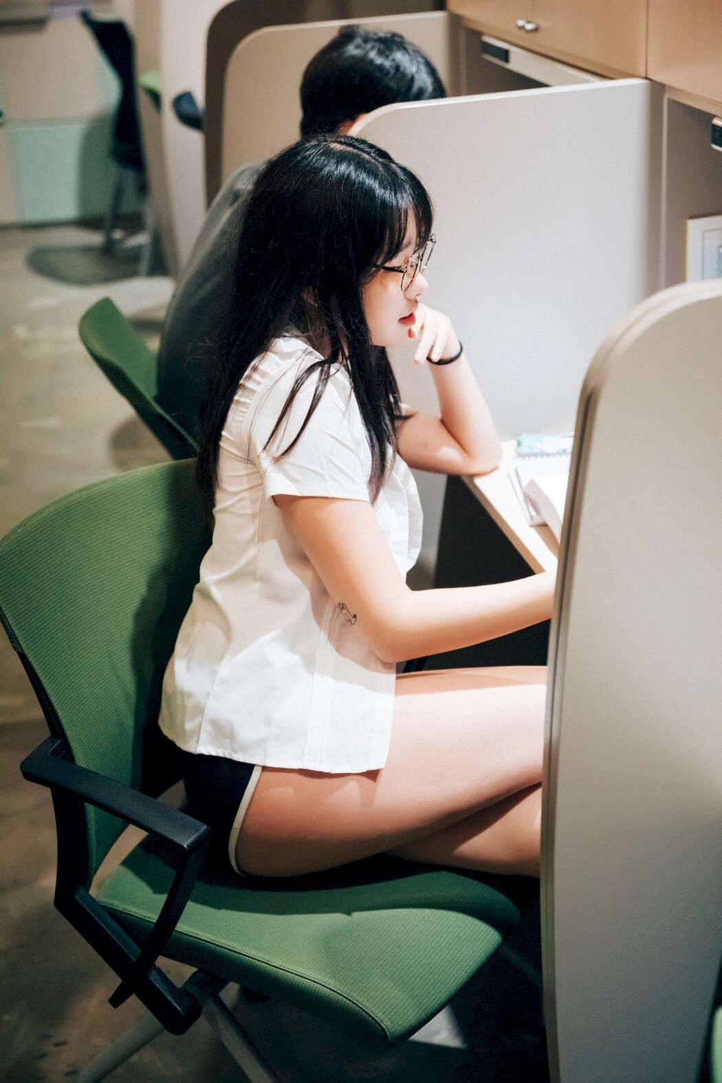 Sonson 손손, [Loozy] Reading Room Set.01