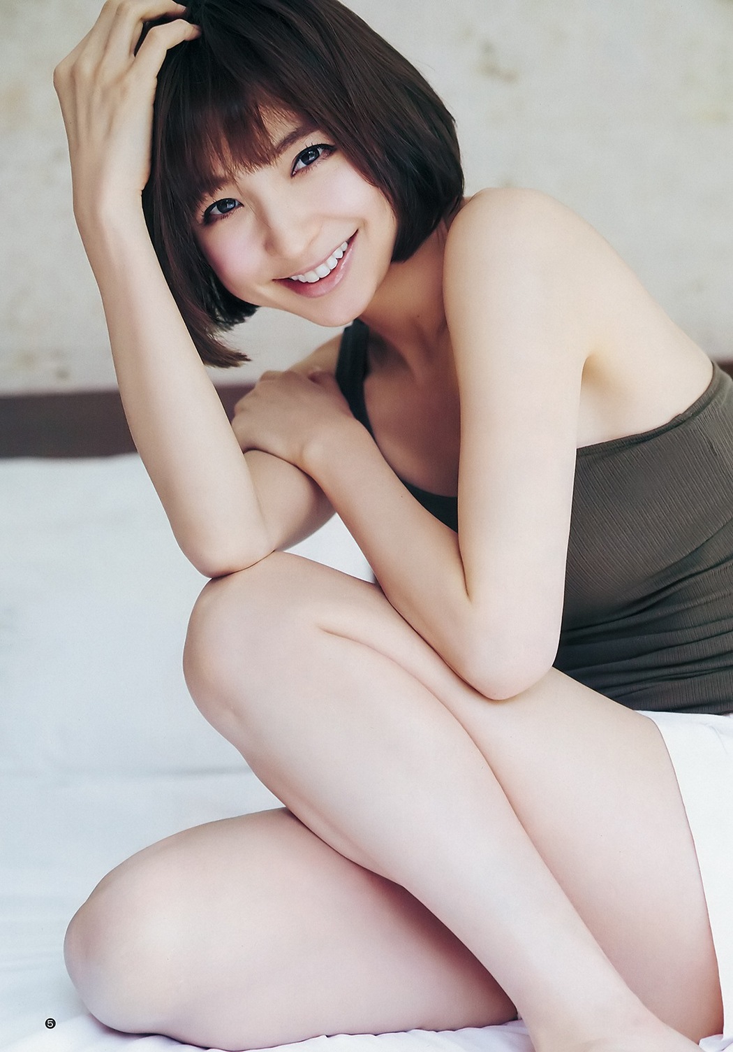 Mariko Shinoda 篠田麻里子, Young Jump 2019 No.18 (ヤングジャンプ 2019年18号)