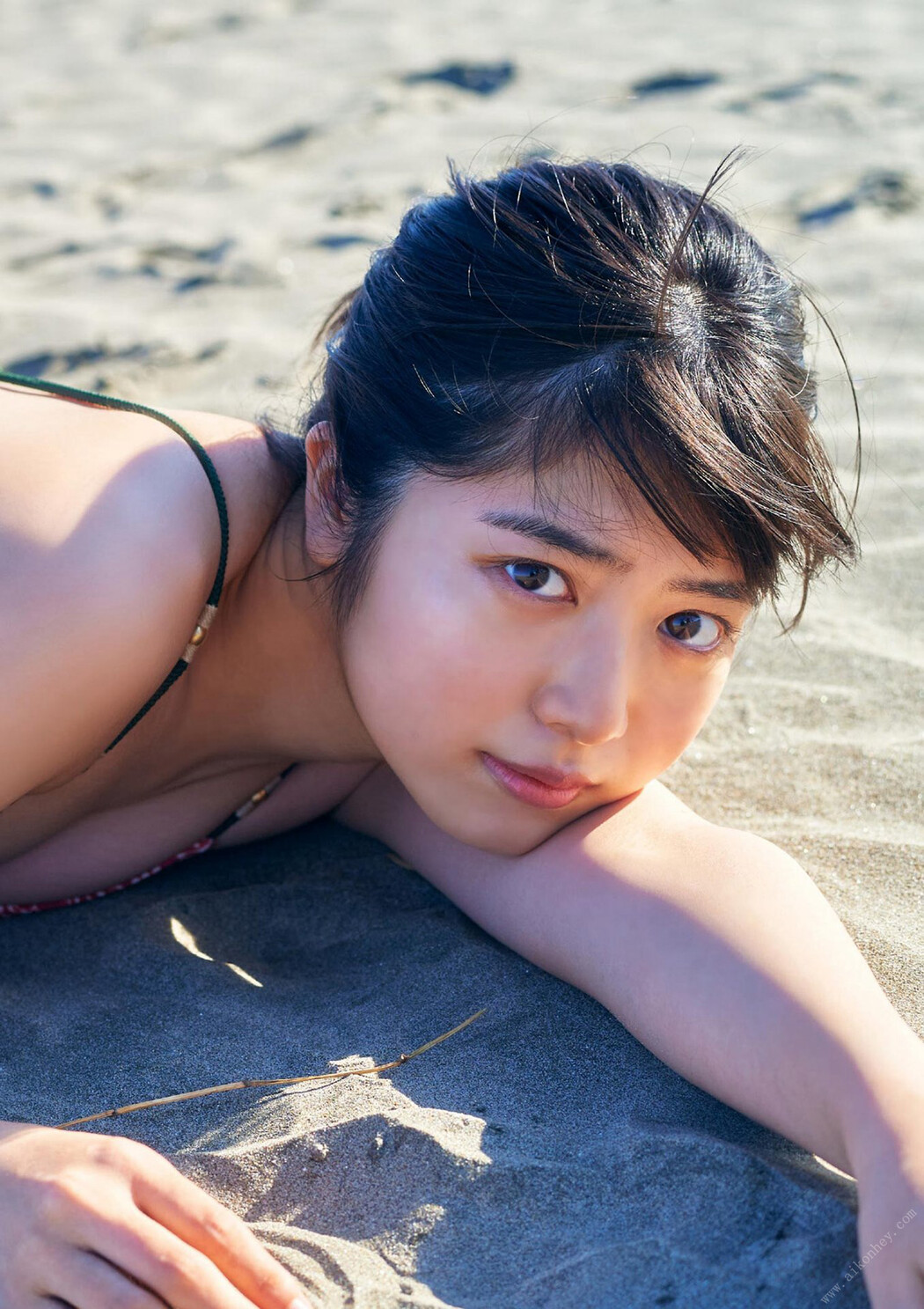 Rio Yoshida 吉田莉桜, B.L.T.デジタル写真集 「冬の花。winter tenderness.」 Set.01