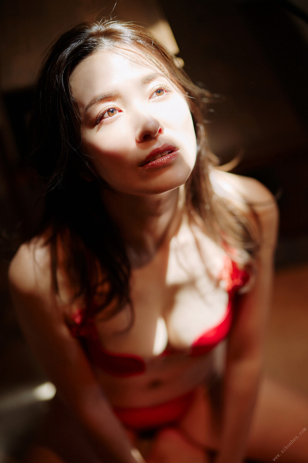 Rei Toda 戸田れい, 週刊ポストデジタル写真集 「金魚のようにゆらめいて」 Set.01