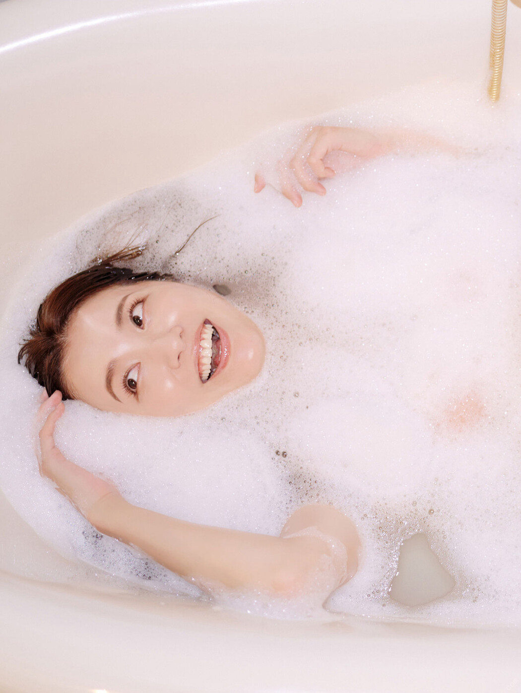 Rei Toda 戸田れい, 週刊ポストデジタル写真集 「金魚のようにゆらめいて」 Set.03