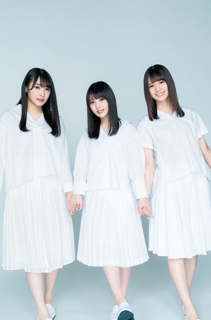 Rika Watanabe 渡辺梨加, Yuki Yoda 与田祐希, Nao Kosaka 小坂菜緒, Young Jump 2019 No.21-22 (ヤングジャンプ 2019年21-22号)