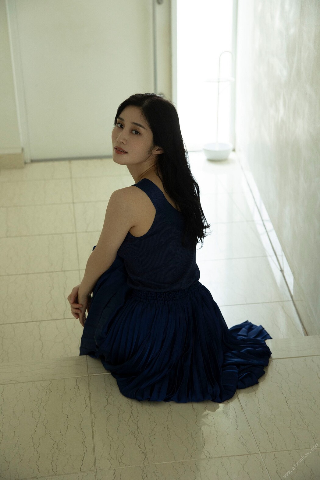 Rin Takahashi 高橋凛, 週刊ポストデジタル写真集 理想ノカラダ Set.01