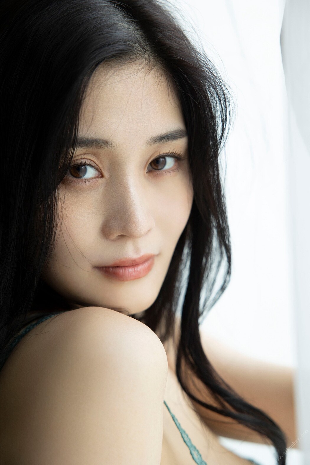 Rin Takahashi 高橋凛, 週刊ポストデジタル写真集 理想ノカラダ Set.01