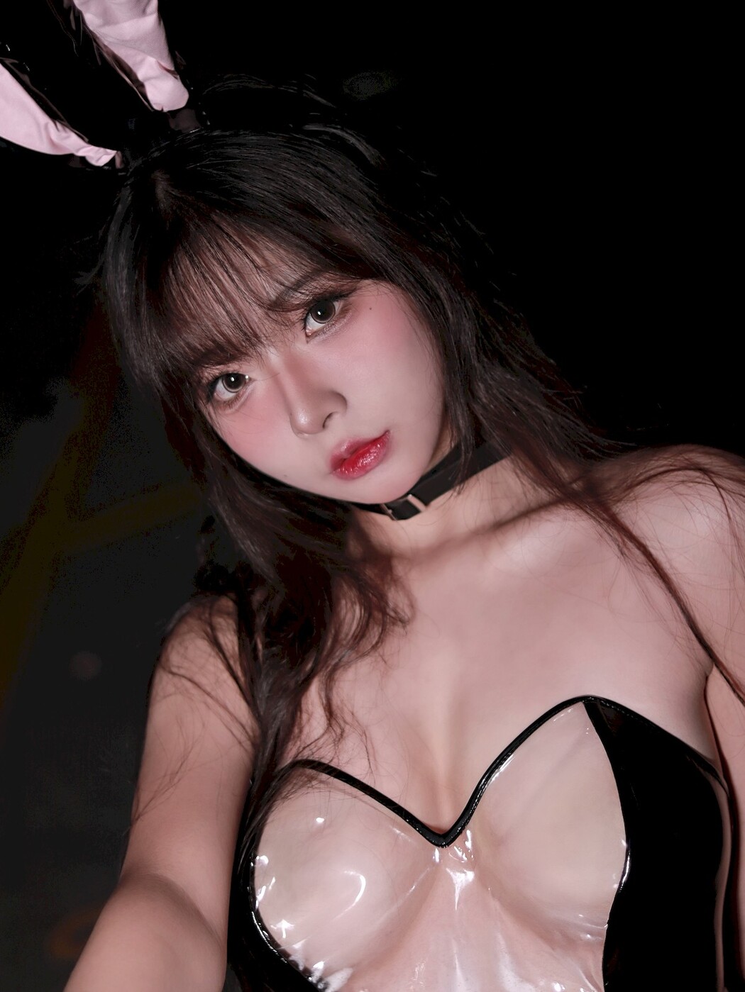 Cosplay Yuuhui玉汇 雨中透明兔女郎