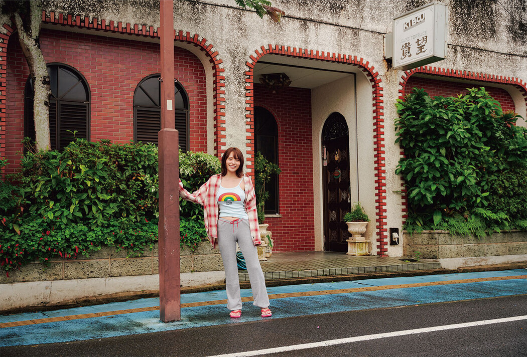 Mayuki Ito 伊藤舞雪, デジタル写真集 「Contrast」 Set.04