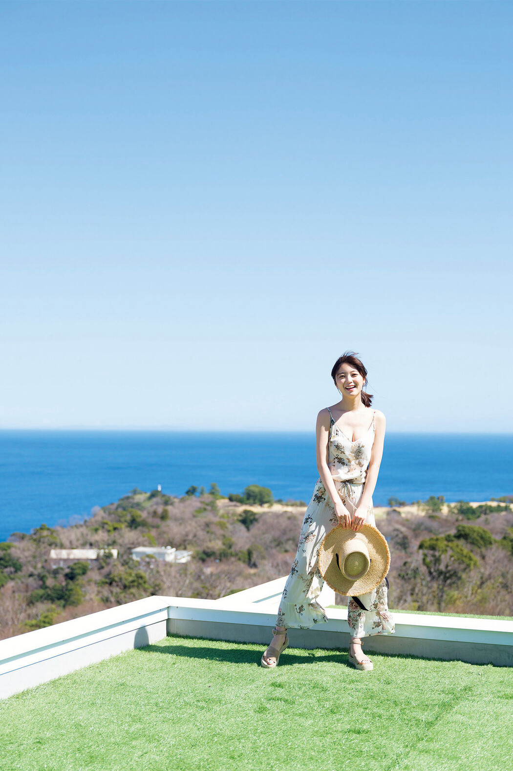 Mio Kudo 工藤美桜, ＦＲＩＤＡＹデジタル写真集 「輝きながら……」 Set.03 Cover Photo