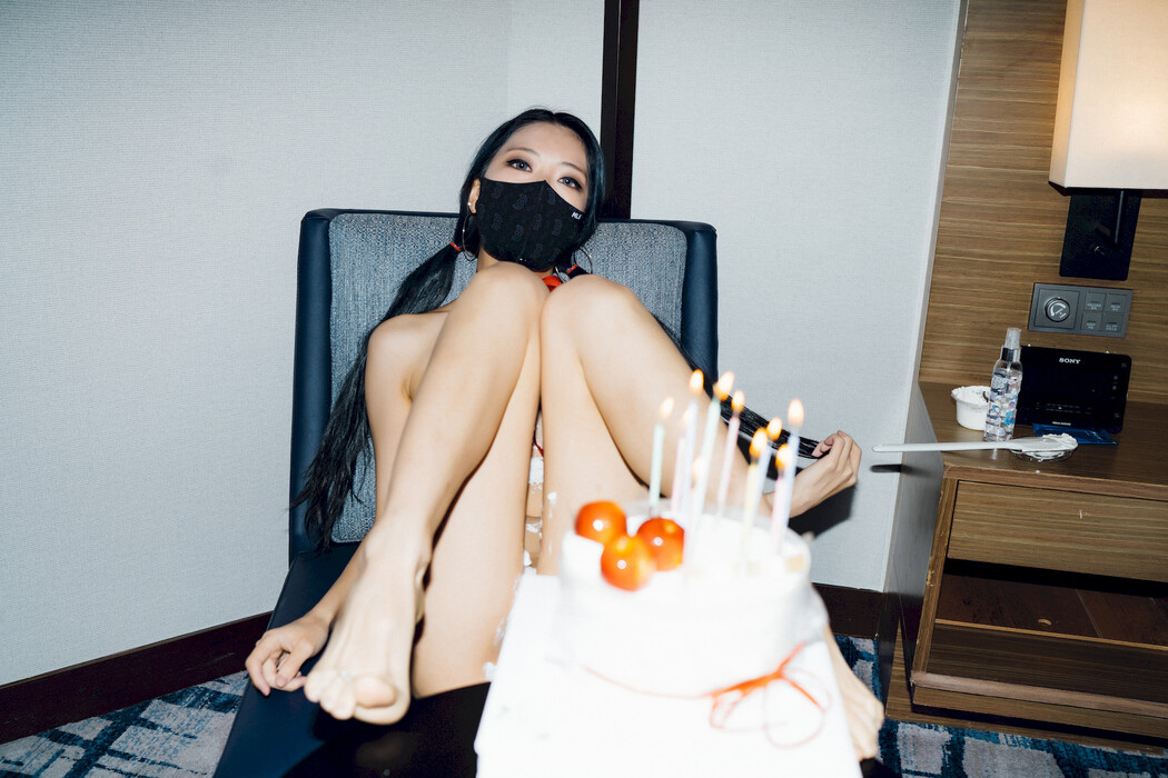 Mona 모나, [Moon Night Snap] Happy Birthday Vol.04 – Set.02 Cover Photo