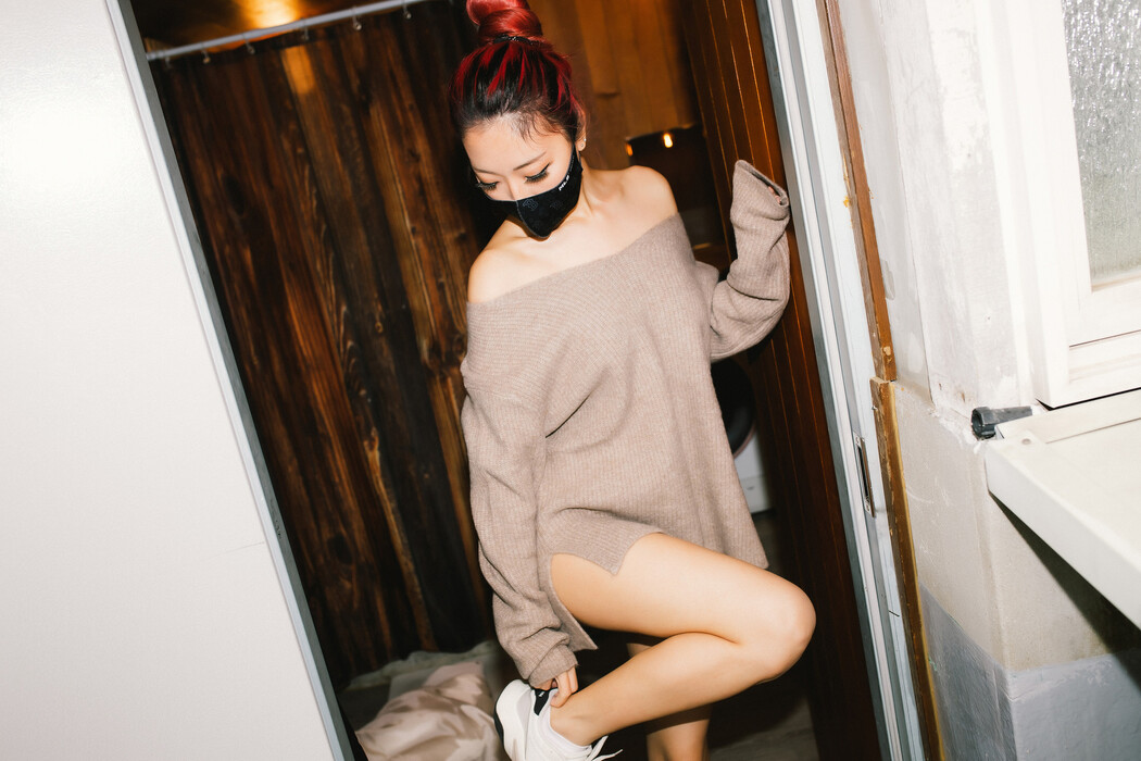 Mona 모나, [Moon Night Snap] My sister next door Vol.01 – Set.02