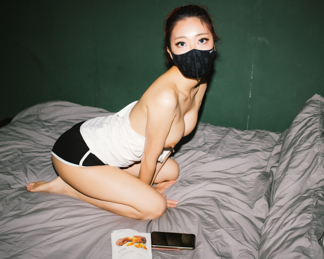 Mona 모나, [Moon Night Snap] My sister next door Vol.01 – Set.02