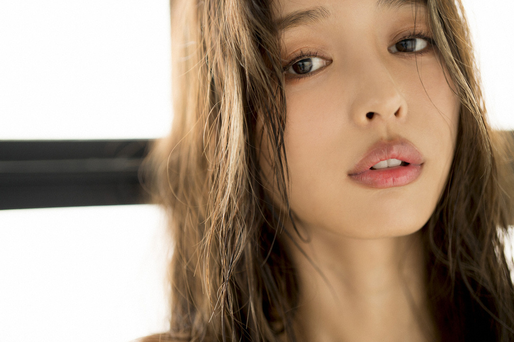 Hitomi Kaji 加治ひとみ, [WPB-net] EX766 「Can I Kiss You」 Set.01