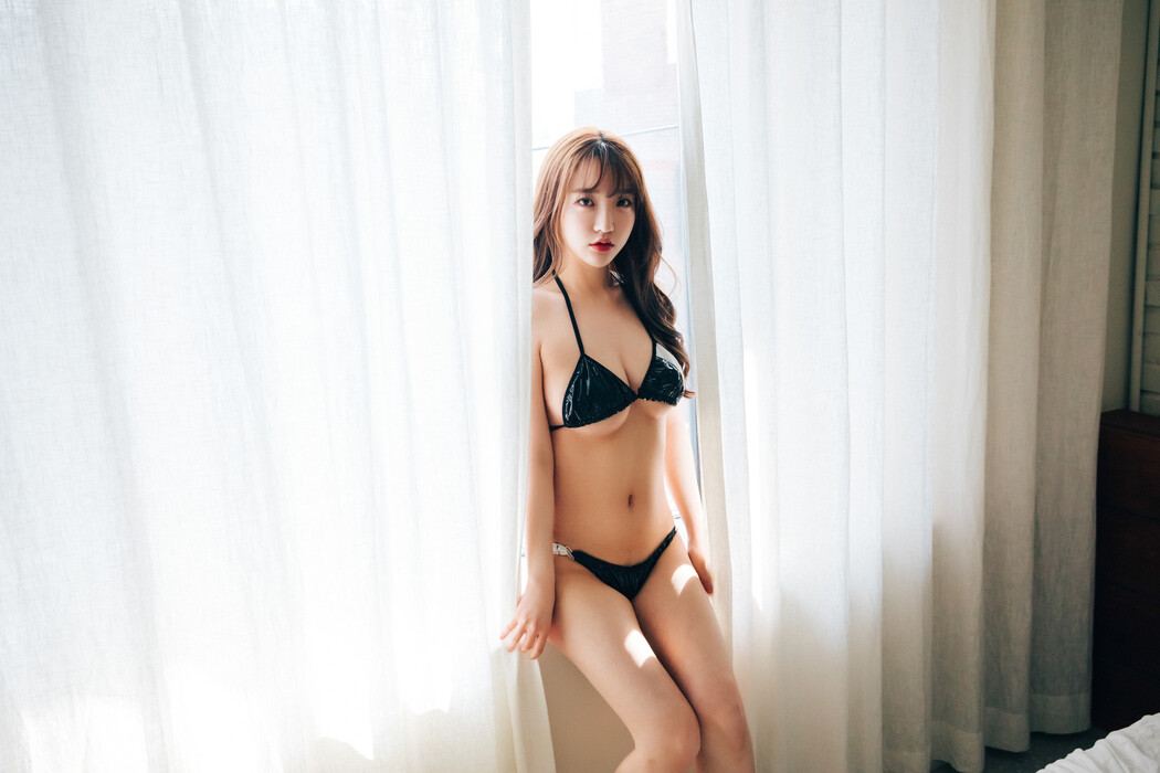 Son Yeeun 손예은, [Loozy] Maximum Vol.02
