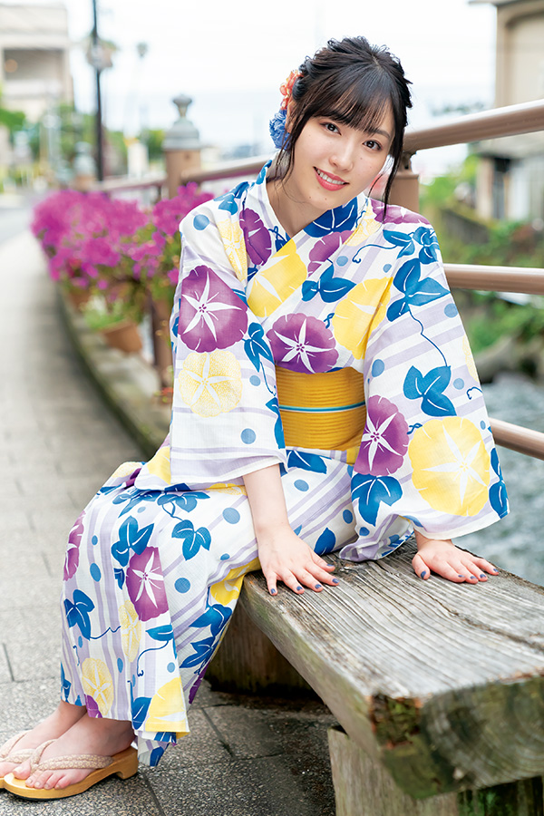 Mizuki Fukumura 譜久村聖, Young Gangan 2019 No.13 (ヤングガンガン 2019年13号)