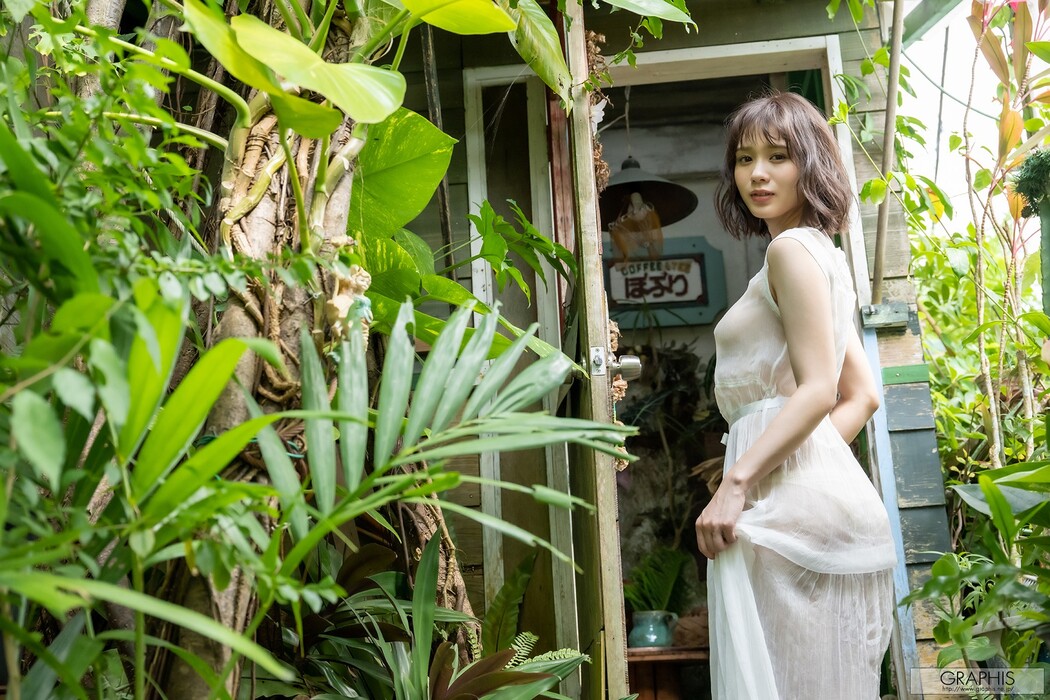 Nanami Ogura 小倉七海, [Graphis] Gals 「Precious Stone」 Vol.03 Cover Photo
