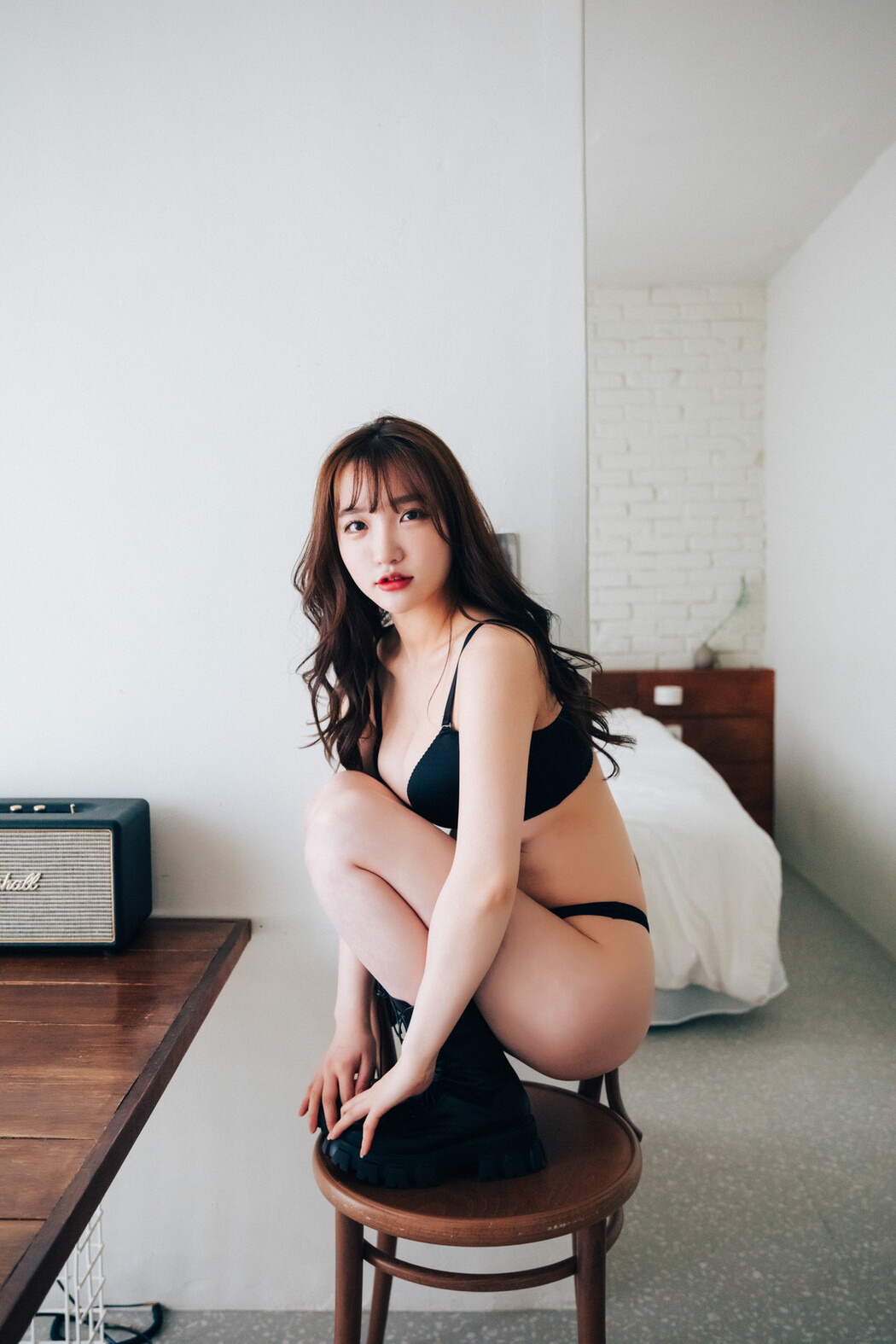 Son Yeeun 손예은, [Loozy] Maximum Vol.02