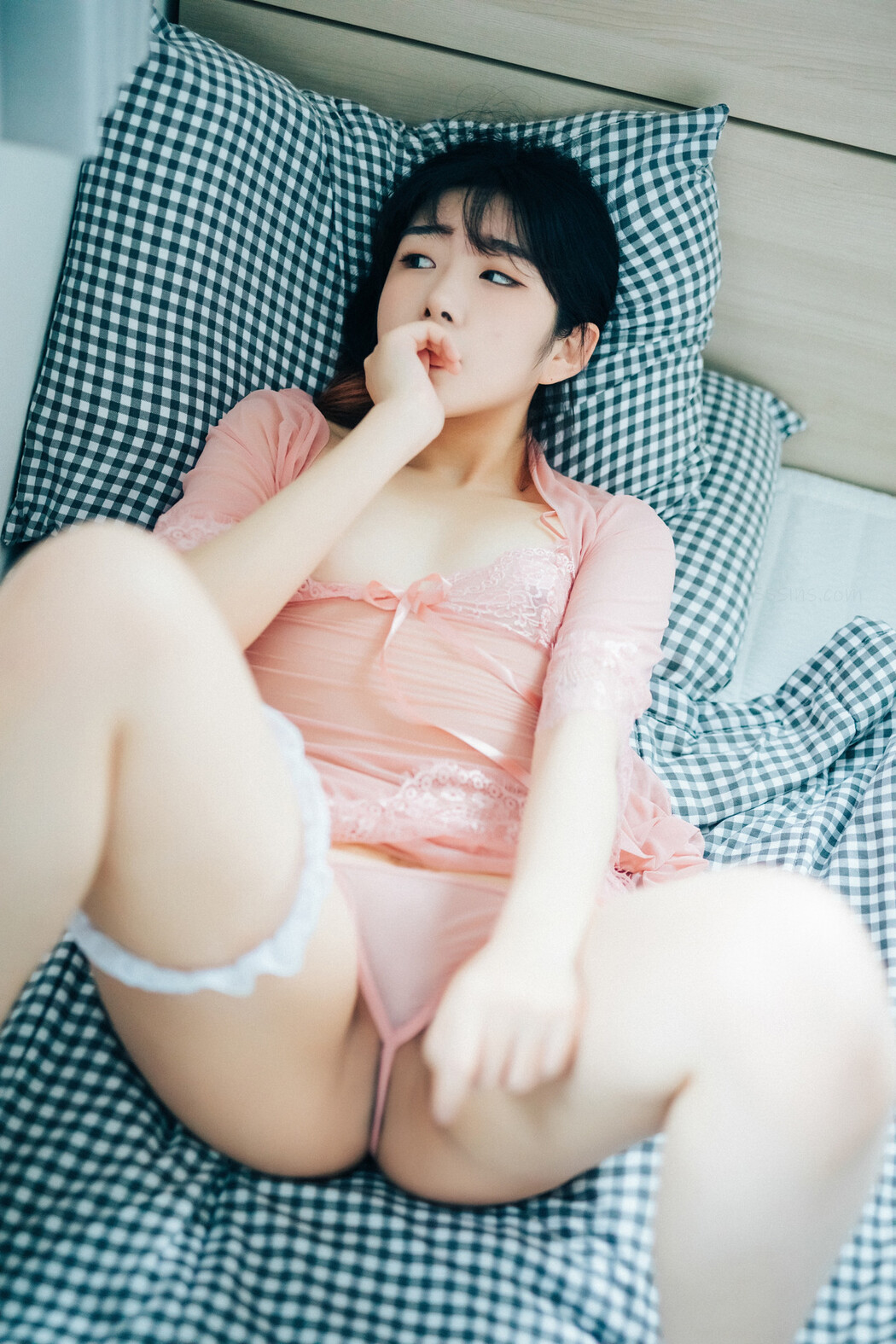 Sonson 손손, [Loozy] Date at home (+S Ver) Set.02
