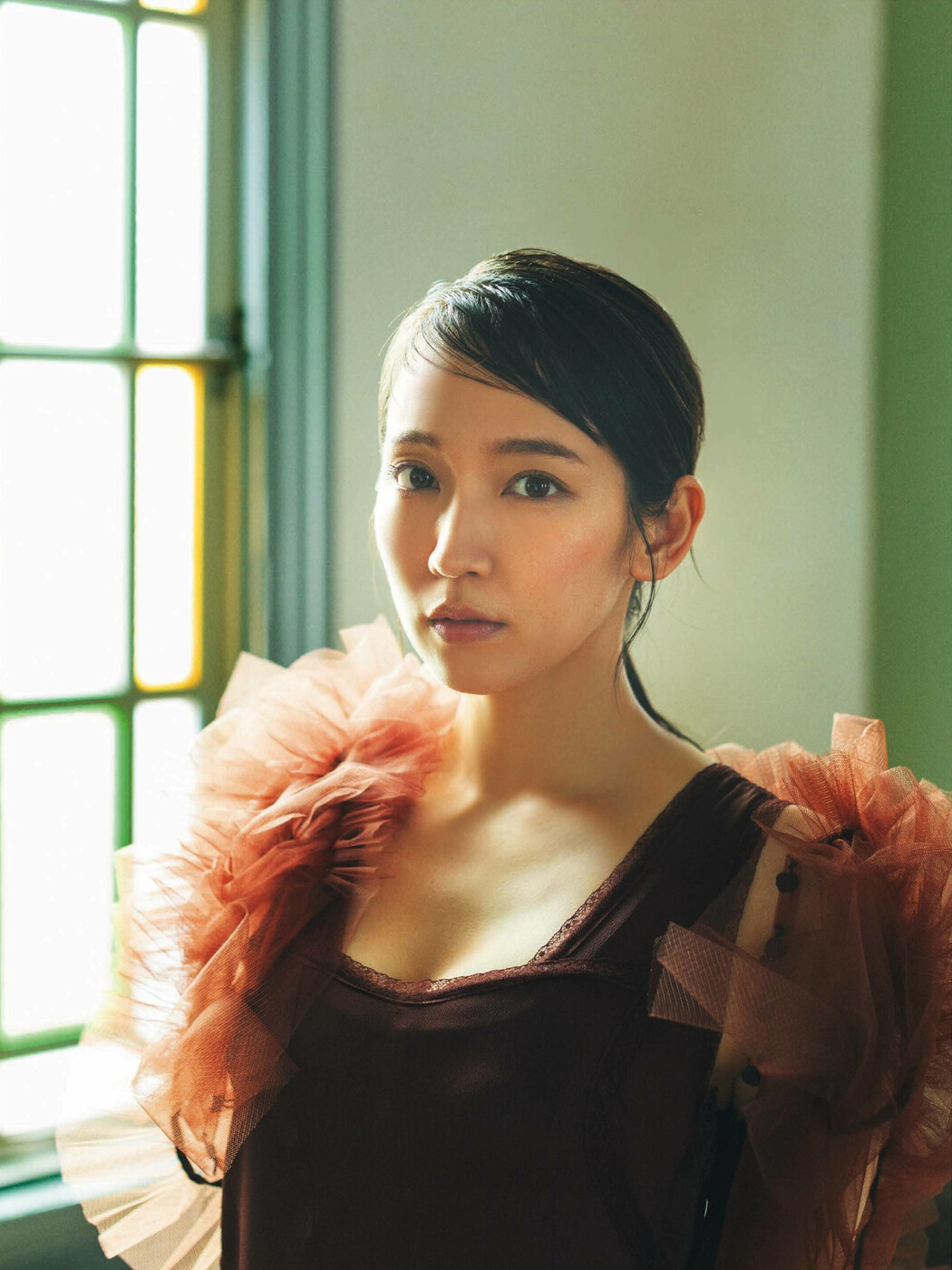 Riho Yoshioka 吉岡里帆, FLASH 2023.01.03 (フラッシュ 2023年1月3日号)
