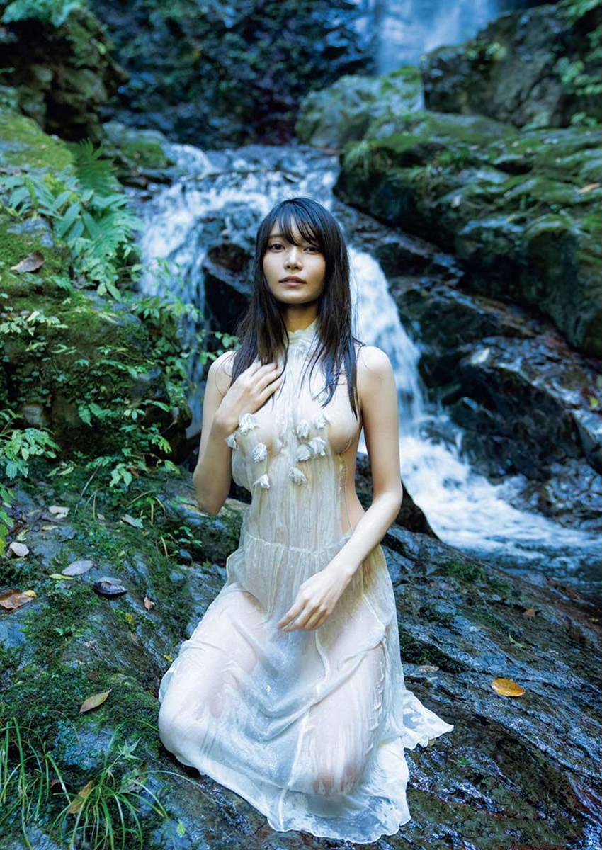 Sayaka Nitori 似鳥沙也加, Young King Bull 2023.01 (ヤングキングBULL 2023年1号)