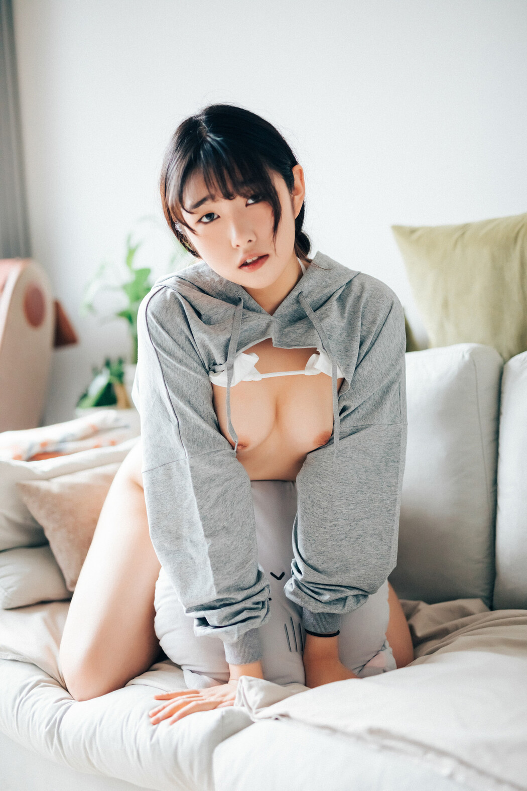 Sonson 손손, [Loozy] Date at home (+S Ver) Set.01
