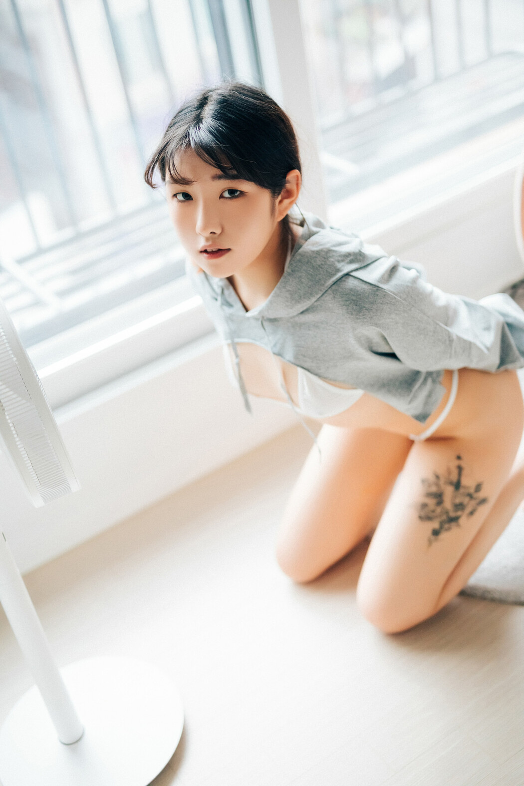 Sonson 손손, [Loozy] Date at home (+S Ver) Set.01