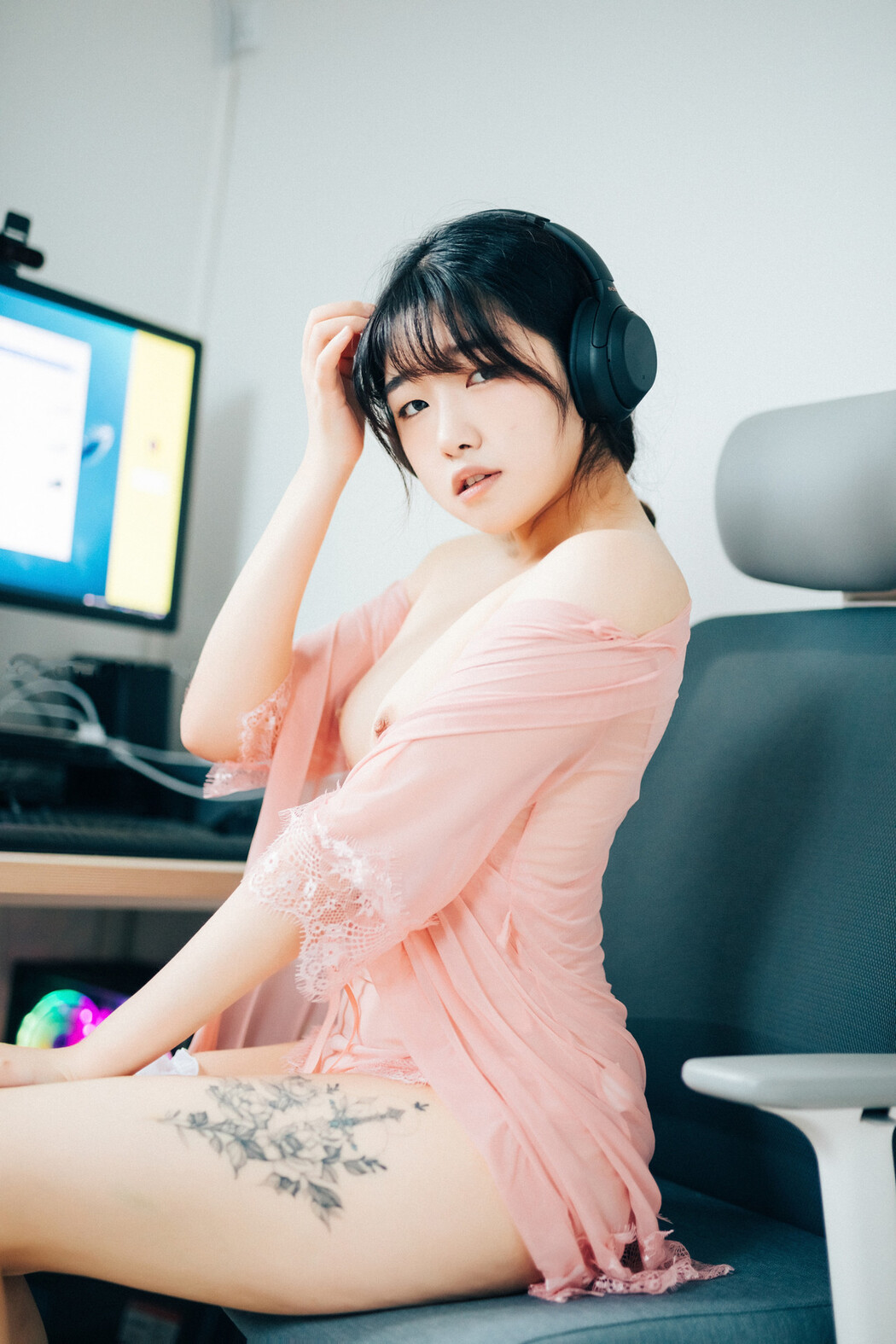 Sonson 손손, [Loozy] Date at home (+S Ver) Set.02