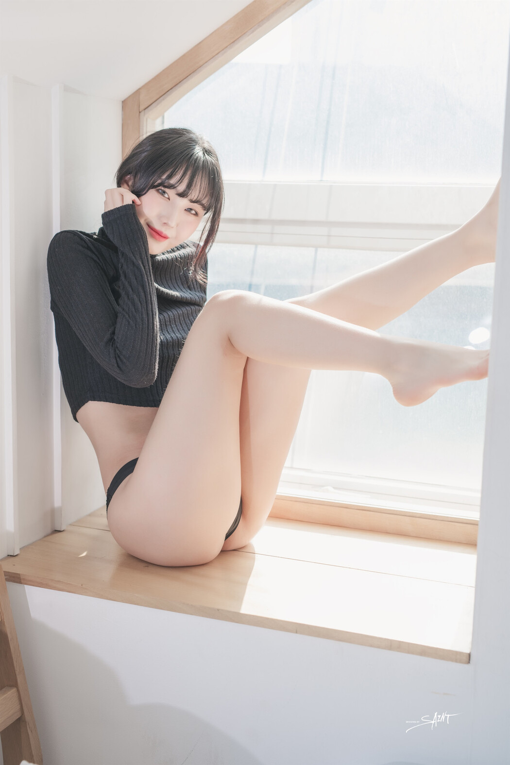 Yuna 유나, [SAINT Photolife] Love On Top